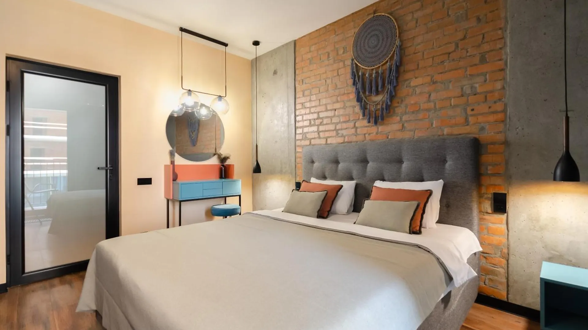 Petrovdom Apartments 3-6 In Rc Vozdvizhenka Podil, Dehtiarna,6 Kyiv