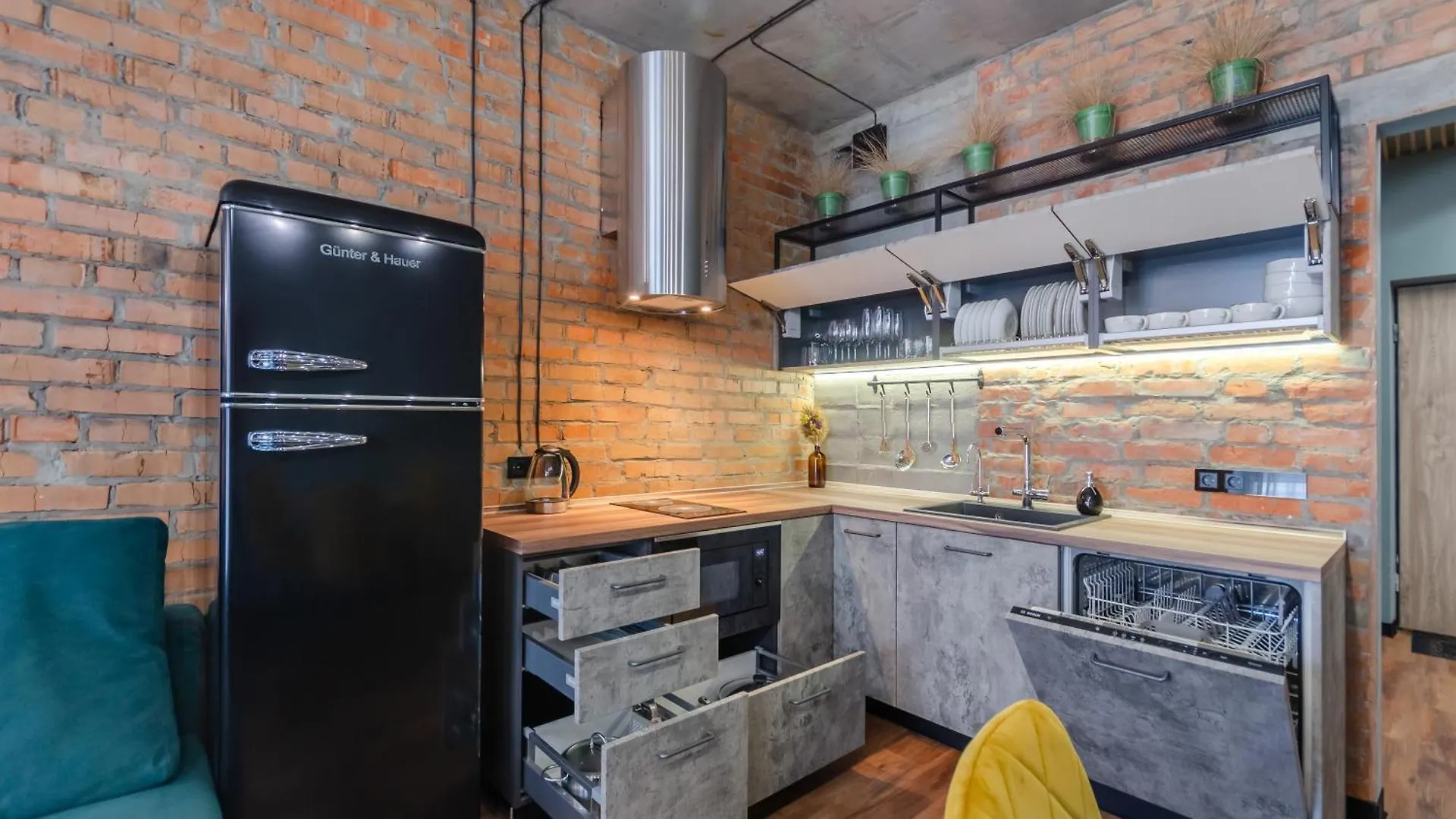 Petrovdom Apartments 3-6 In Rc Vozdvizhenka Podil, Dehtiarna,6 Kyiv Ukraine