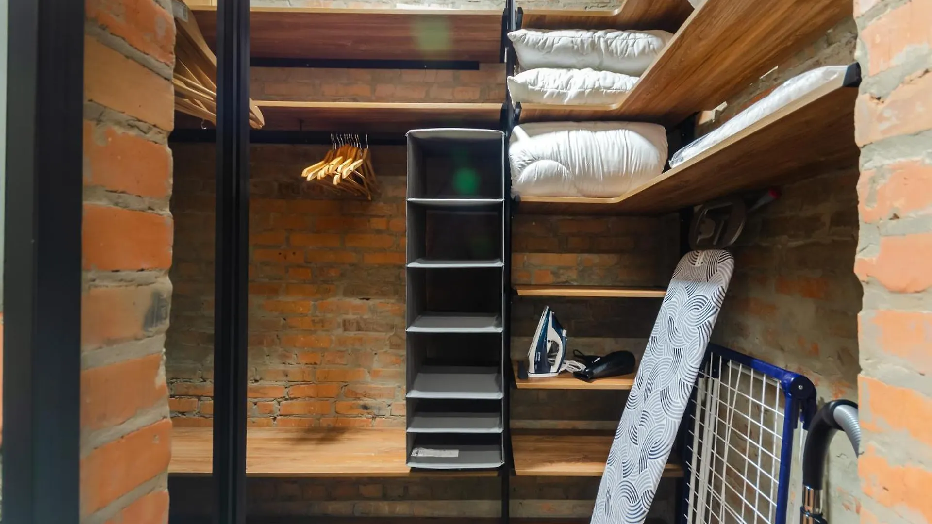 Petrovdom Apartments 3-6 In Rc Vozdvizhenka Podil, Dehtiarna,6 كييف