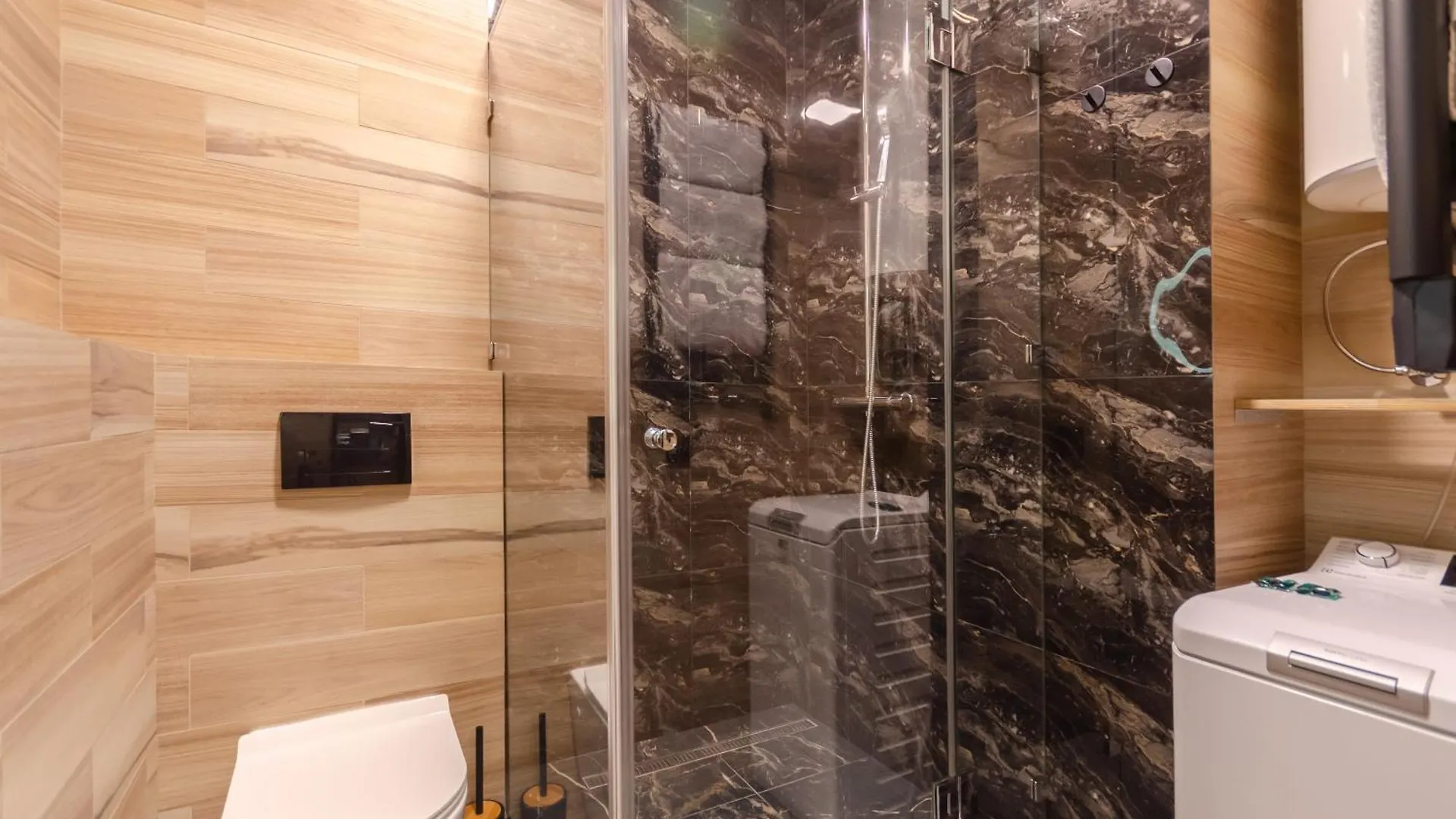 Petrovdom Apartments 3-6 In Rc Vozdvizhenka Podil, Dehtiarna,6 كييف
